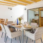 Olive Tree Vila *